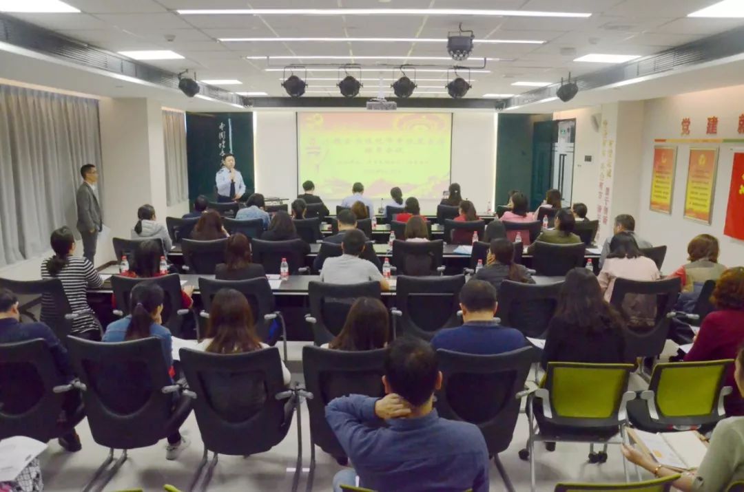 _l(f)^(q)(w)ڽ_С΢I(y)pM(fi)o(do)h